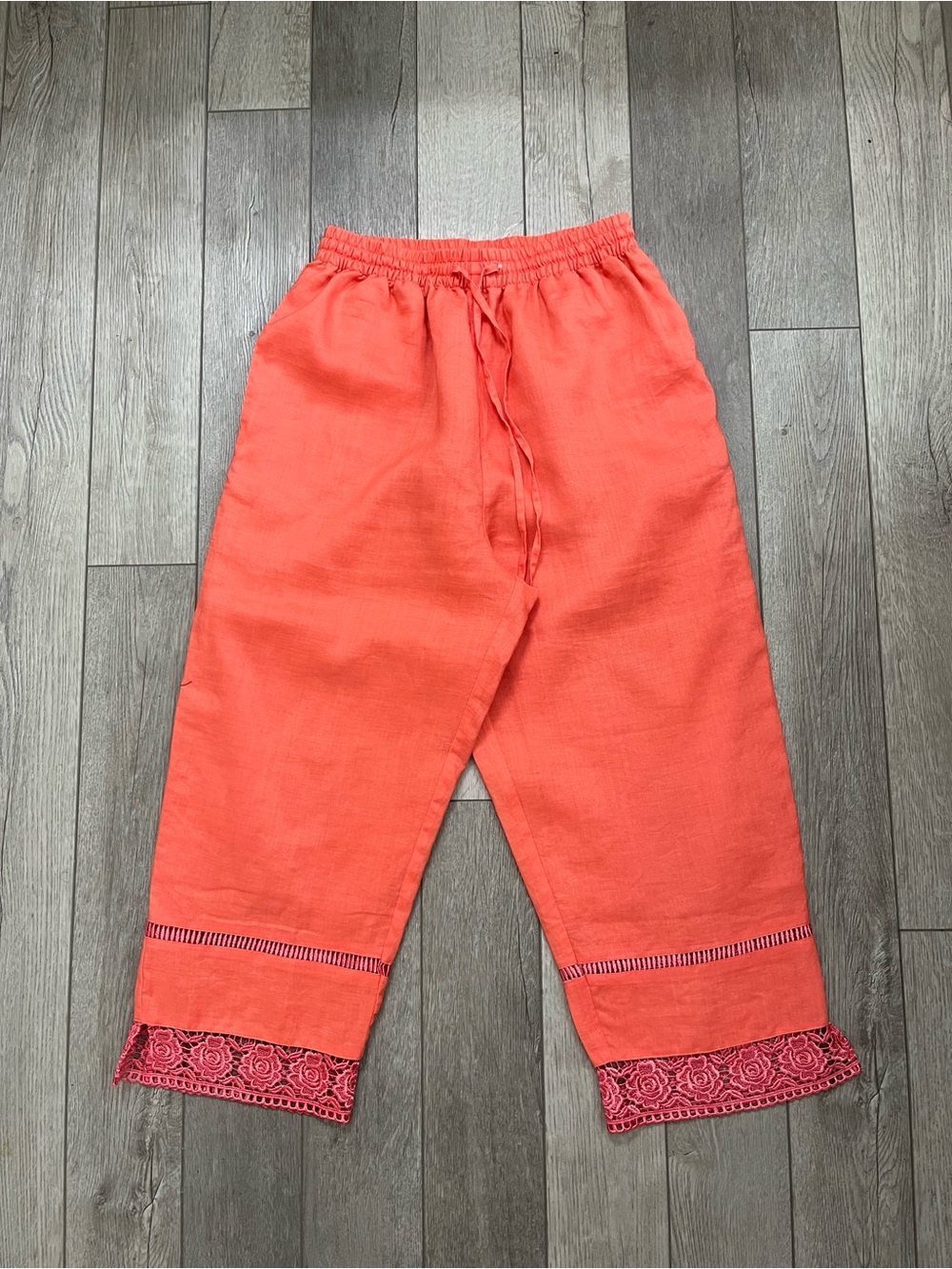 Magic Coral Cropped Linen-Blend Pants with Pink Lace Trim Size Medium